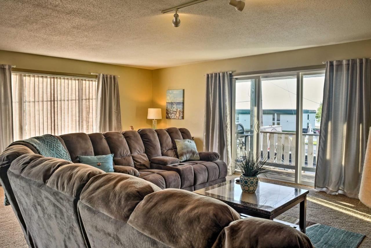East Tawas Apartment Near Lake Huron And Downtown! Luaran gambar