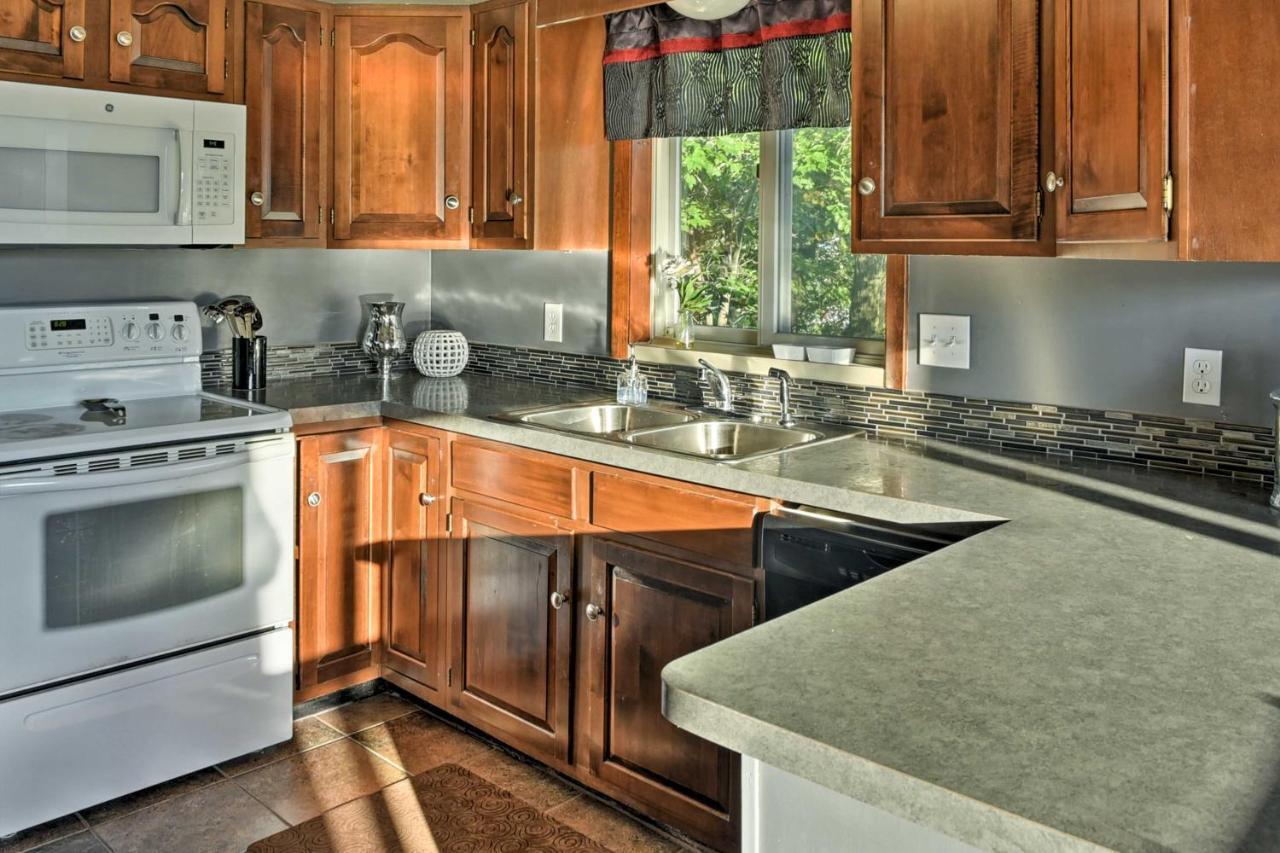 East Tawas Apartment Near Lake Huron And Downtown! Luaran gambar